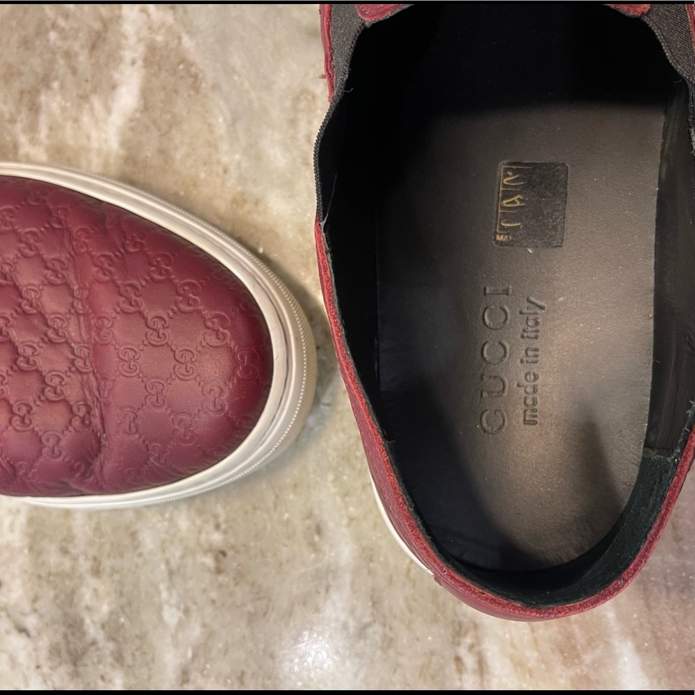 Gucci Monogrammed Shoes - Picture 5 of 5